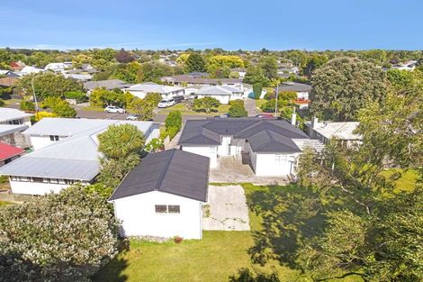 Photo of property in 37 Waterloo Crescent, Hokowhitu, Palmerston North, 4410