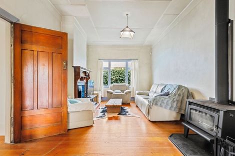 Photo of property in 141 Geraldine Street, Edgeware, Christchurch, 8013