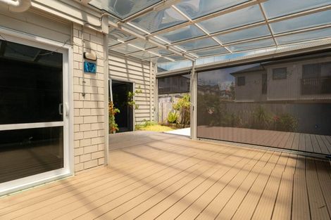 Photo of property in 6 Orona Way, Papatoetoe, Auckland, 2025