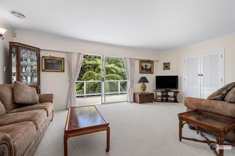Photo of property in 18 Magnolia Grove, Maungaraki, Lower Hutt, 5010