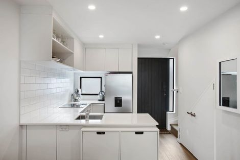 Photo of property in 28 Ivy Nola Way, Henderson, Auckland, 0612