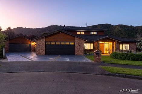 Photo of property in 21 Galveston Grove, Totara Park, Upper Hutt, 5018