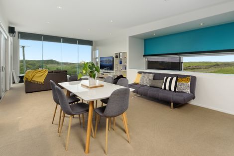 Photo of property in 1340 Papamoa Beach Road, Papamoa Beach, Papamoa, 3118