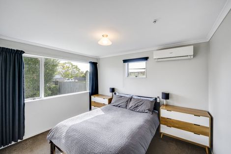 Photo of property in 37 Tait Drive, Greenmeadows, Napier, 4112