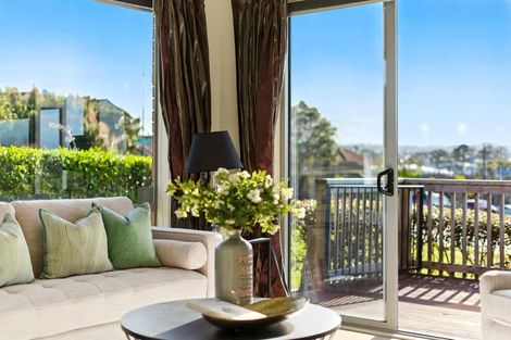 Photo of property in 13 Anchorite Way, Red Beach, 0932