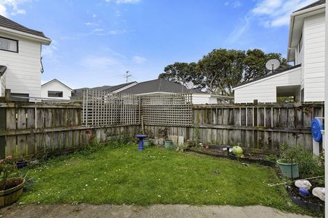 Photo of property in 4/24 Mason Street, Moera, Lower Hutt, 5010