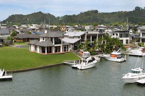 Photo of property in 9 Pelican Place, Whitianga, 3510