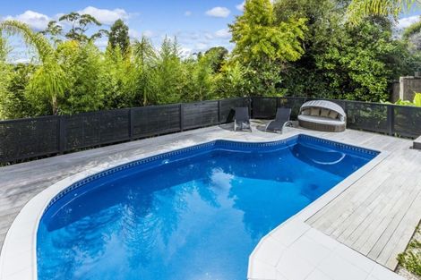 Photo of property in 2/65 Park Rise, Campbells Bay, Auckland, 0630
