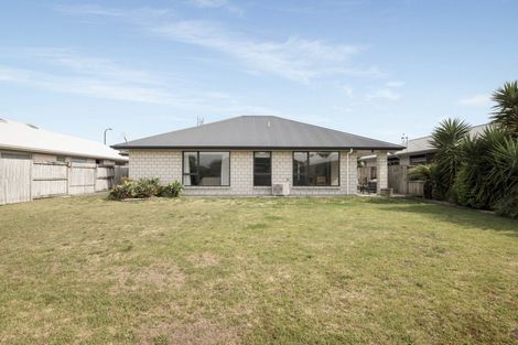 Photo of property in 7 Hebe Crescent, Papamoa Beach, Papamoa, 3118