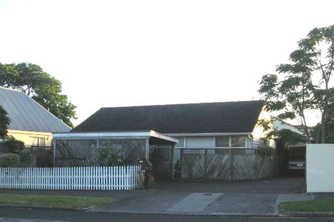 Photo of property in 1c Blackett Crescent, Meadowbank, Auckland, 1072