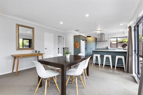 Photo of property in 5 Guildford Place, Rototuna North, Hamilton, 3210