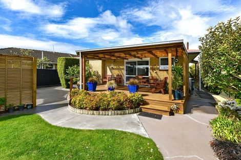 Photo of property in 35 Woodgrove Avenue, North New Brighton, Christchurch, 8083