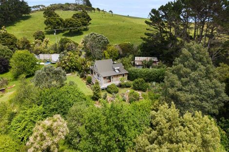Photo of property in 2447 Port Waikato-waikaretu Road, Waikaretu, Tuakau, 2695