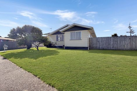 Photo of property in 6 Rutland Place, Milson, Palmerston North, 4414