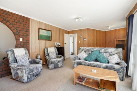 Photo of property in 8 Purdie Place, Milson, Palmerston North, 4414