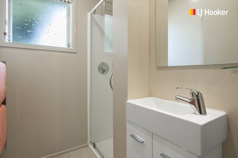 Photo of property in 42 Glendevon Place, Vauxhall, Dunedin, 9013