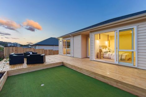 Photo of property in 29 Kaupeka Road, Orewa, 0931