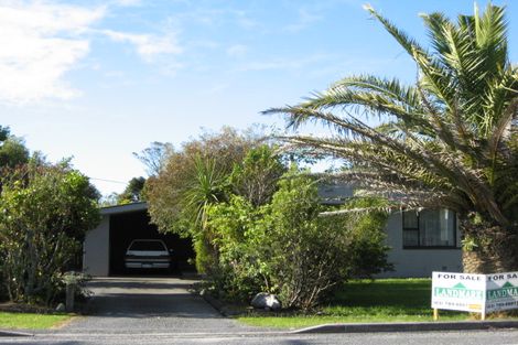 Photo of property in 147 Brougham Street, Westport, 7825