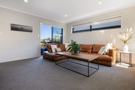 Photo of property in 46 Empire Crescent, Papamoa, 3118