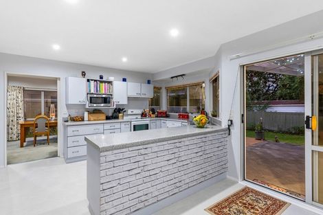 Photo of property in 2 Tainui Street, Raumati Beach, Paraparaumu, 5032