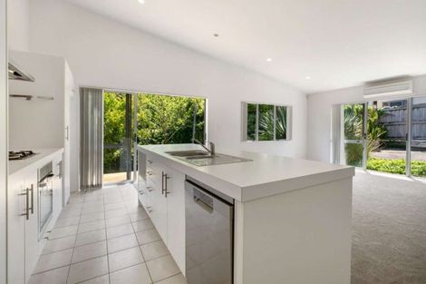 Photo of property in 23 Carento Way, Stanmore Bay, Whangaparaoa, 0932