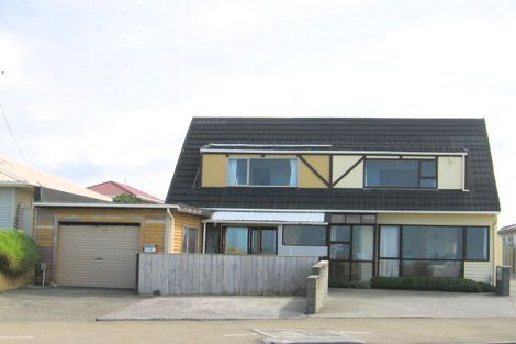 Photo of property in 1/30 Lyall Parade, Lyall Bay, Wellington, 6022