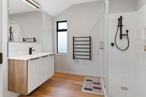 Photo of property in 13 Cypress Lane, Balclutha, 9230