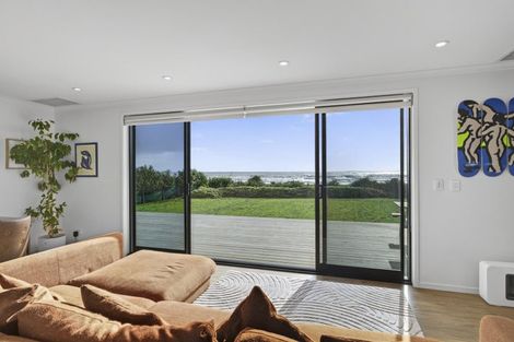 Photo of property in 428 Coast Road, Warea, New Plymouth, 4381