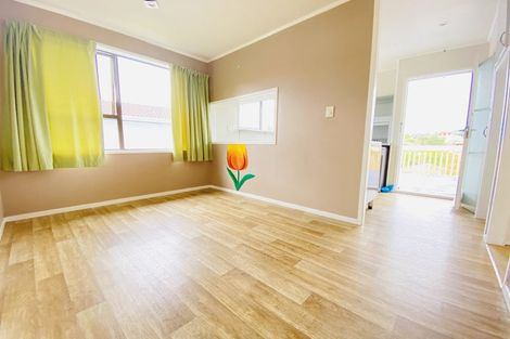 Photo of property in 93 Stapleford Crescent, Browns Bay, Auckland, 0630