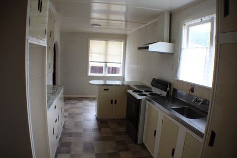 Photo of property in 32 Harris Street, Naenae, Lower Hutt, 5011