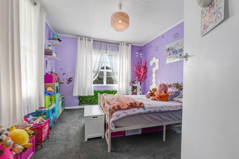 Photo of property in 19 Rosalind Street, Stratford, 4332