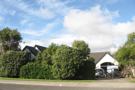 Photo of property in 30 Weka Road, Raumati Beach, Paraparaumu, 5032