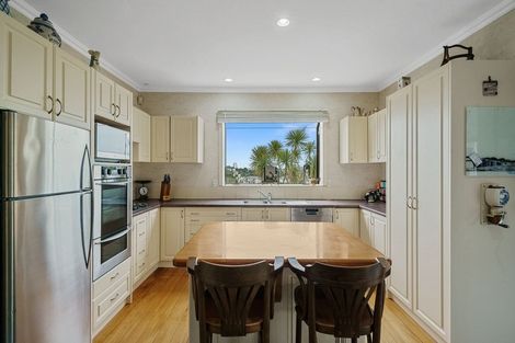 Photo of property in 38 Handyside Street, Tawa, Wellington, 5028