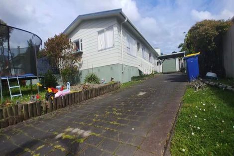 Photo of property in 18 Annison Avenue, Glen Eden, Auckland, 0602