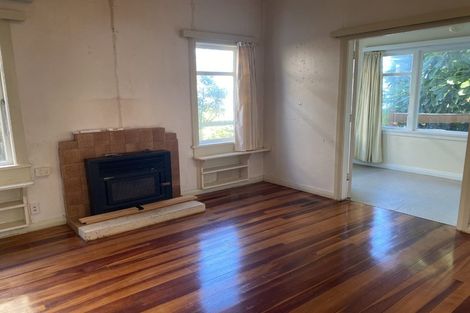 Photo of property in 33 Aperahama Street, Paekakariki, 5034