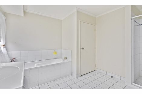 Photo of property in 44 Waimahia Avenue, Weymouth, Auckland, 2103