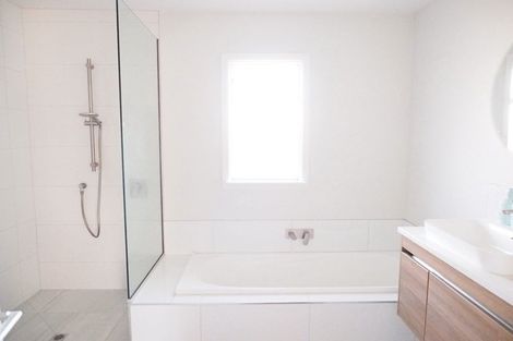 Photo of property in 15 Manor Place, Bryndwr, Christchurch, 8053