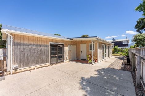 Photo of property in 95a Manly Street, Paraparaumu Beach, Paraparaumu, 5032