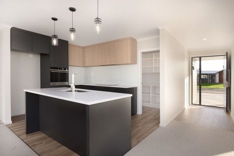 Photo of property in 28 Rose Manor Drive, Springlands, Blenheim, 7201