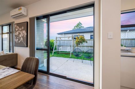 Photo of property in 21 Sapwood Crescent, Takanini, 2110