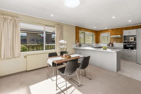 Photo of property in 6 Robertson Street, Glenholme, Rotorua, 3010