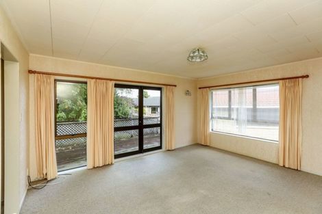 Photo of property in 8a Keats Place, Whalers Gate, New Plymouth, 4310