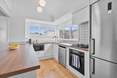 Photo of property in 38 Aramoana Avenue, Devonport, Auckland, 0624