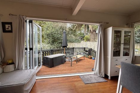 Photo of property in 11a Philson Terrace, Browns Bay, Auckland, 0630