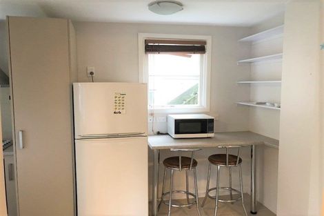 Photo of property in 35 Raroa Road, Kelburn, Wellington, 6012