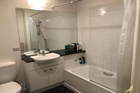 Photo of property in 7/15 Roxburgh Street, Mount Victoria, Wellington, 6011