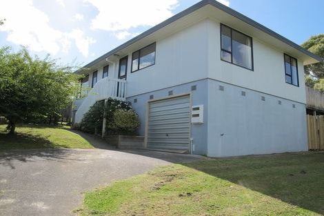 Photo of property in 25 Caribbean Drive, Unsworth Heights, Auckland, 0632