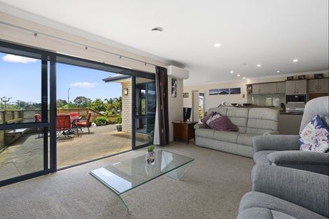 Photo of property in 15 Rowesdale Drive, Ohauiti, Tauranga, 3112