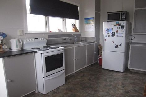 Photo of property in 43 Aotaki Street, Otaki, 5512