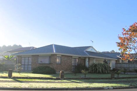 Photo of property in 66 De Havilland Drive, Goodwood Heights, Auckland, 2105